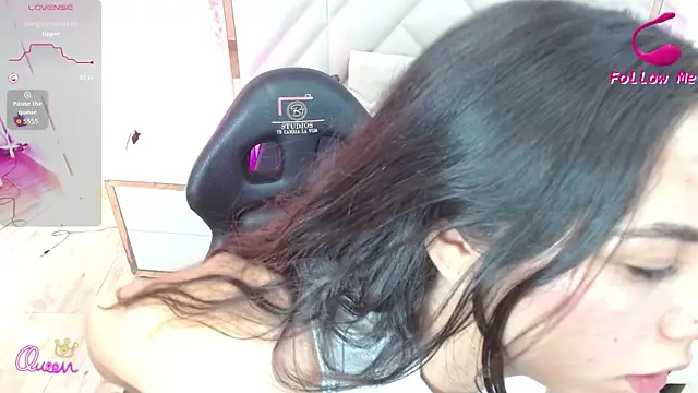 Karla_tay1 live cam on StripChat