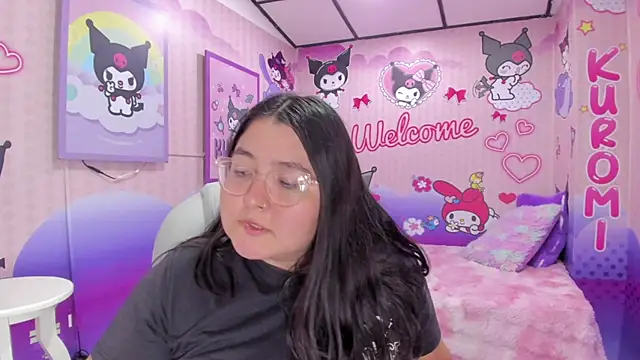 Dulce_meow live cam on StripChat