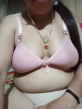 Agnes-baby live cam on StripChat