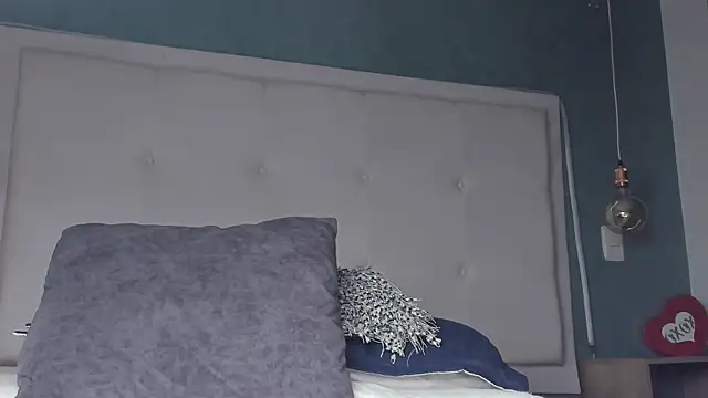 mia_gomez7 webcam