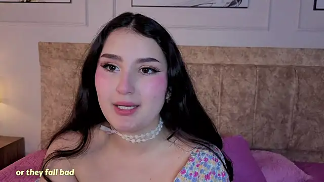 zoe_moon__