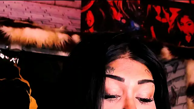 indian_dreamgirl webcam
