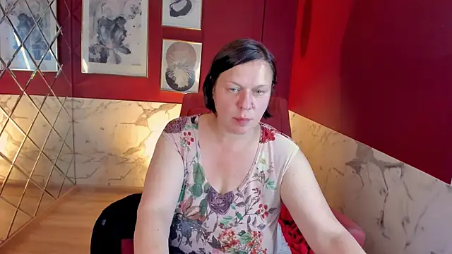 KellyPerfection webcam