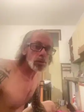 crisfootlicker