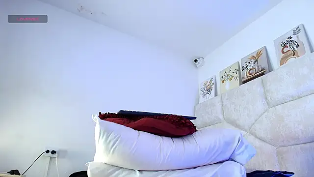 elizawiliamst webcam