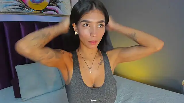LauraAristizabal live cam