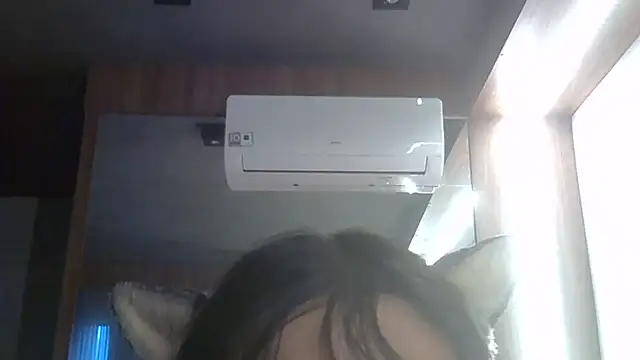 SkinnyKitten live cam