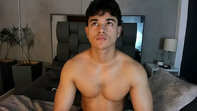 charlie___musk (M twink) - Let´s cum together!