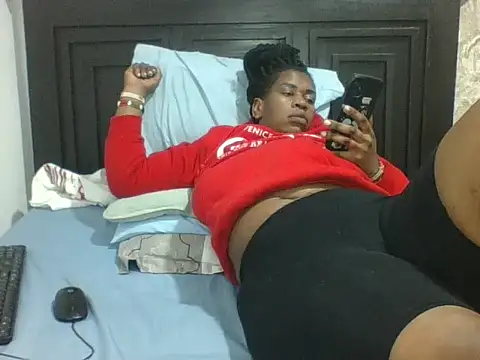 SexyTirries13 webcam