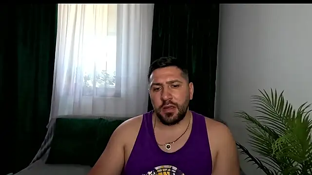 Gold_Alpha_Boy webcam