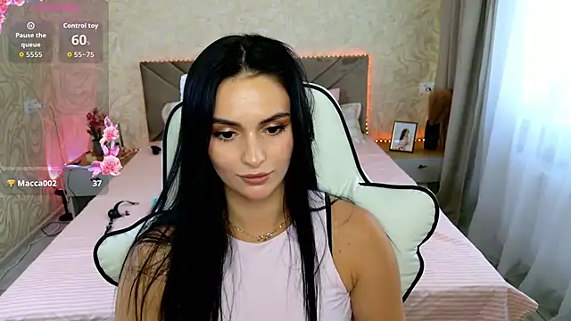 MilaaSweety webcam