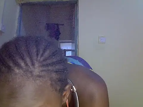 GoldenEbony1 webcam