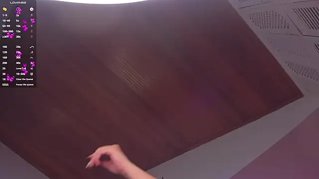 elodie_walker webcam