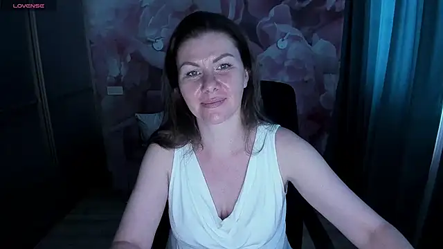 LunaKissesx webcam