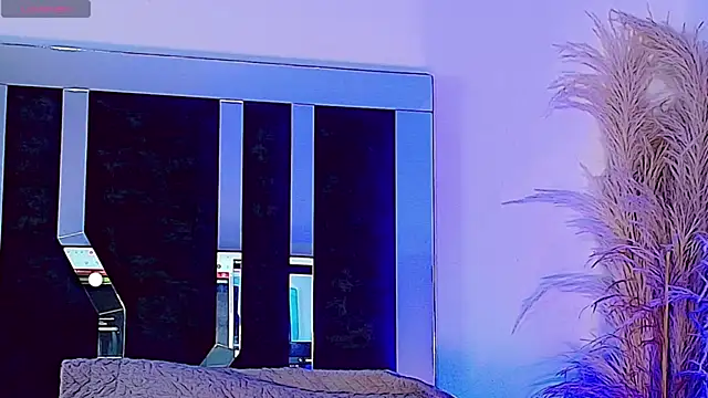 honey_skin webcam