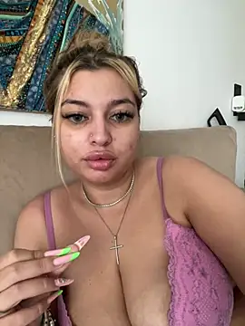AllysonK webcam