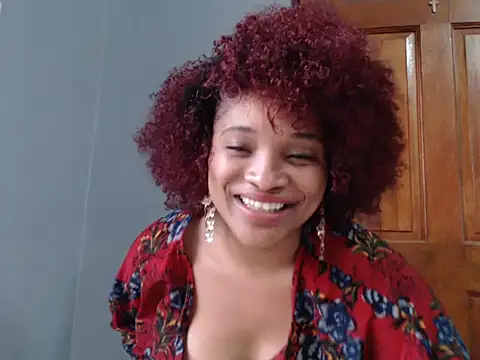 CREAMYCUPCAKExxx webcam