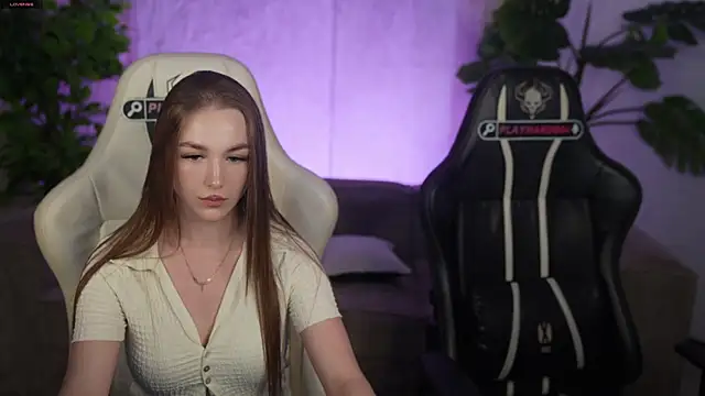 Luna_secretgirl webcam