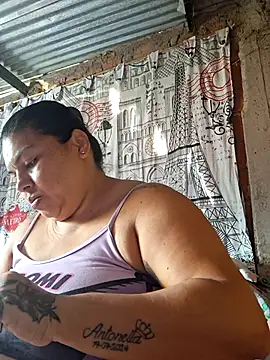 Juli_Powl webcam