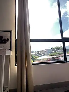Elferjuan1310 webcam