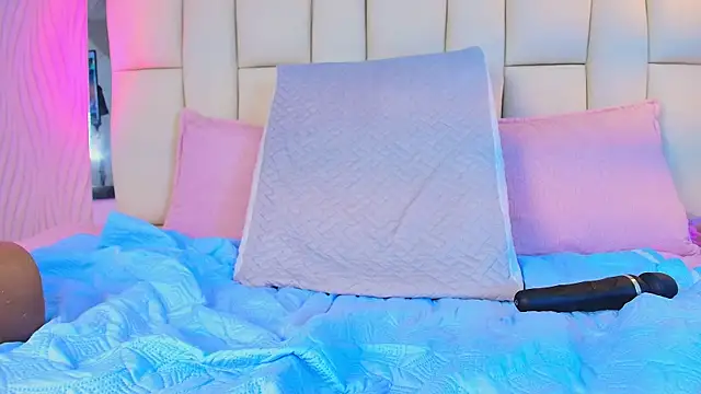 Lana_Sliim webcam