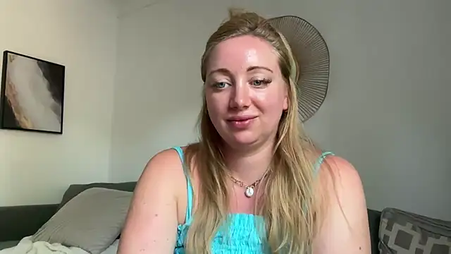 arielsweetieee webcam