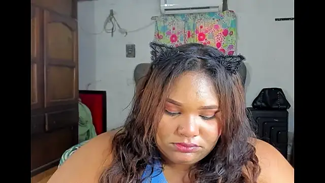 Sexy_BigLaila webcam