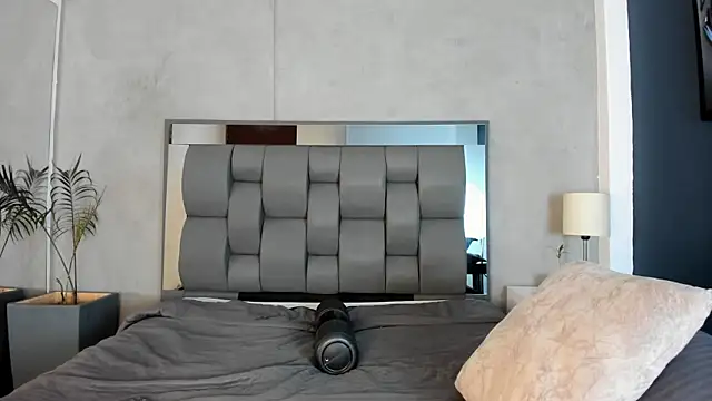 Charlie___Musk webcam