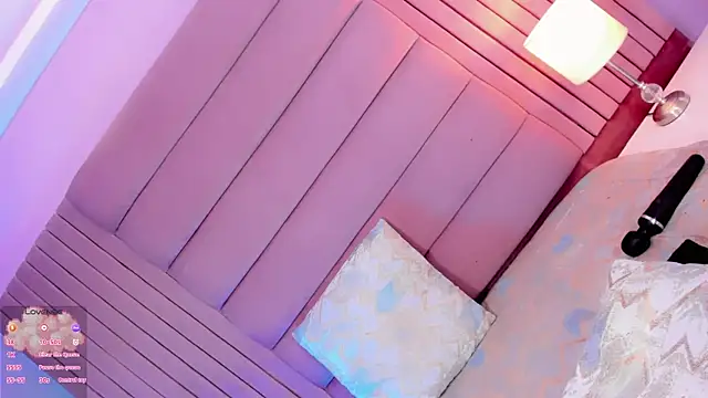 Camille_deluxe webcam