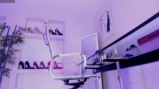hannah_howeell__ webcam