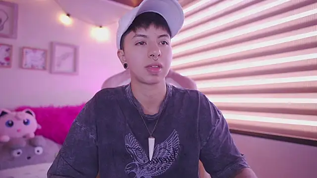 tommy_blue webcam