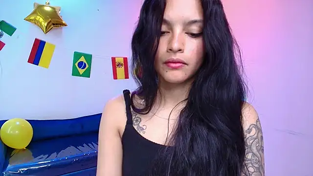 Maddie_T18 webcam