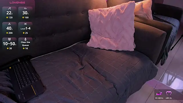 ZoeeMartinezz_ webcam