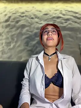 Nia_lobo webcam