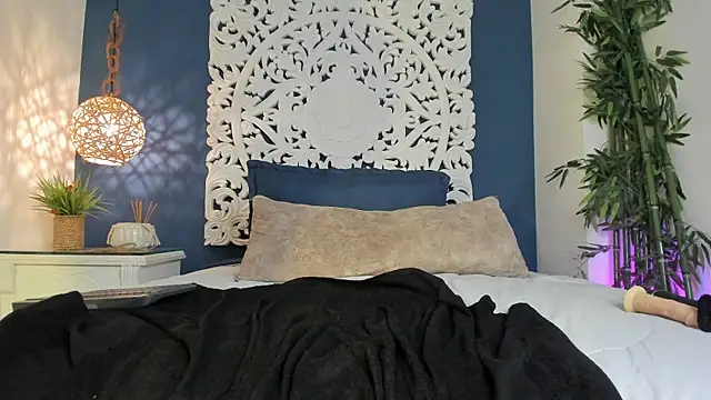 EbonyHorrny