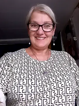 irinamaux webcam