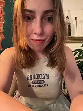 sunny___bunny (F young) - ONE MORE SQUIRT ON RANDOM TOY IN STORE