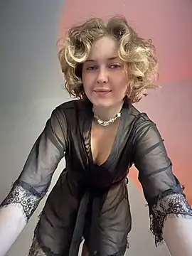 KellyKeler live cam on StripChat