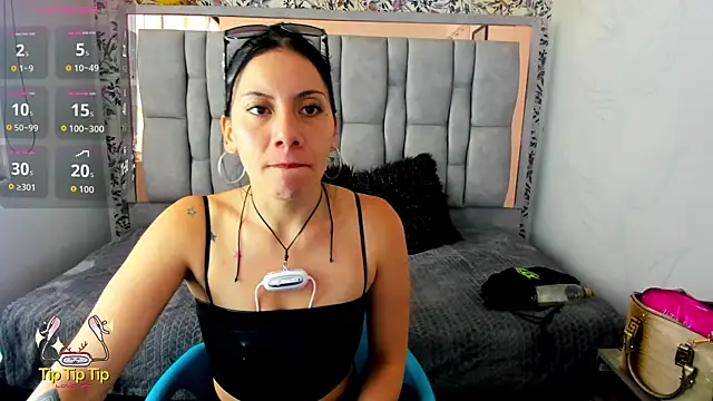 Abril_Fox__ webcam