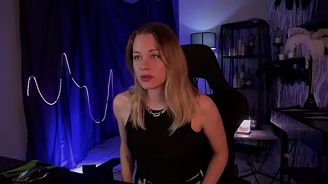 VireliaMoonfall webcam