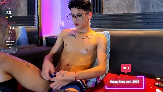 Penenon63 - Male webcam sex chat
