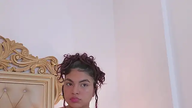 MelodyAlvarez live cam on StripChat