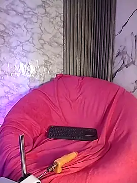 jade_roush webcam