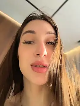 BOOMFOXY live cam on StripChat