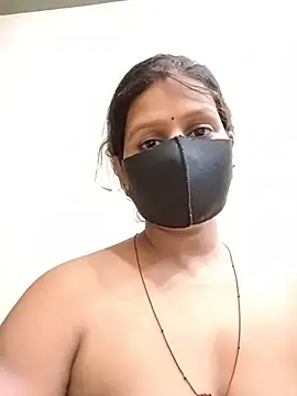 Nakedgirl07