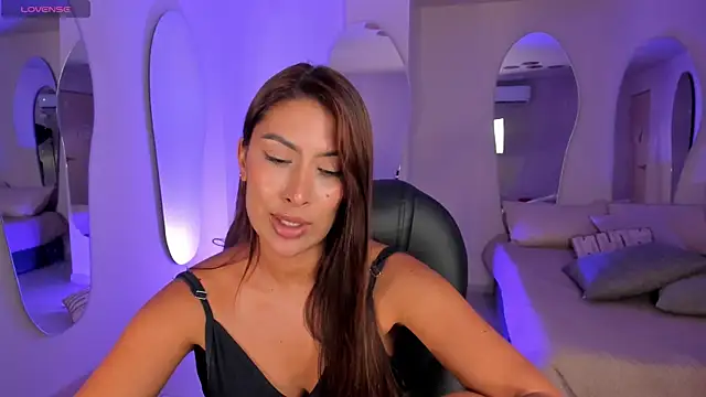 ArianaDumont webcam