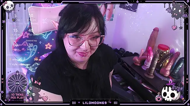 LiloMoon69 webcam