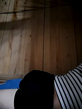 xuxulovezz webcam