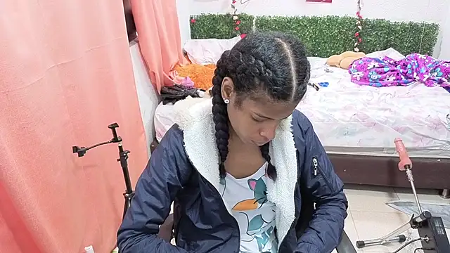 thianahorny webcam
