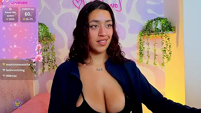 mia_scarlett7 webcam